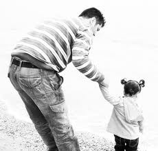 Ένα βίντεο αφιερωμένο στους μπαμπάδες όλου του κόσμου!