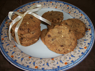 Cookies με καραμέλα & κομμάτια σοκολάτας…απλά Θεικά!!!!