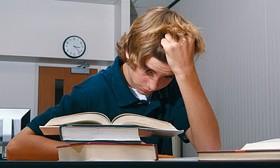 Γιατί συλλαβίζει ακόμα;Τo πρόβλημα της δυσαναγνωσίας!