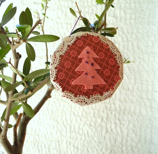 Χριστουγεννιάτικο στολίδι απο χαρτιά!