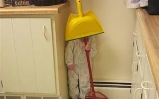 Τα παιδιά που ακόμα δεν έχουν μάθει να παίζουν κρυφτό!