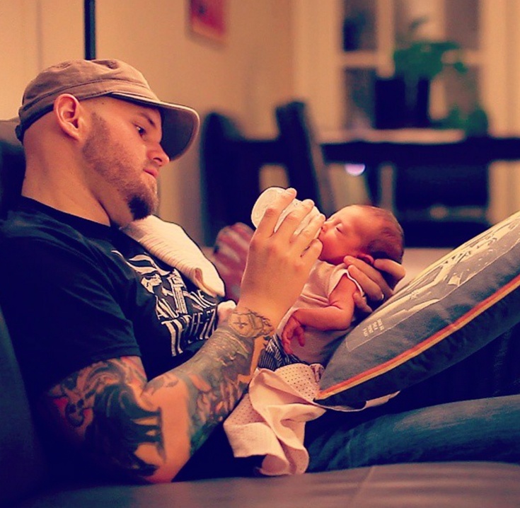 10 τρυφεροί μπαμπάδες που ερωτευτήκαμε με την πρώτη ματιά!