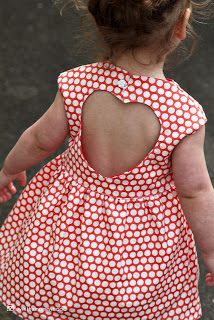 ΕΝΑ ΦΟΡΕΜΑ ΟΛΟ ΧΑΡΗ ΚΑΙ ΦΑΝΤΑΣΙΑ!